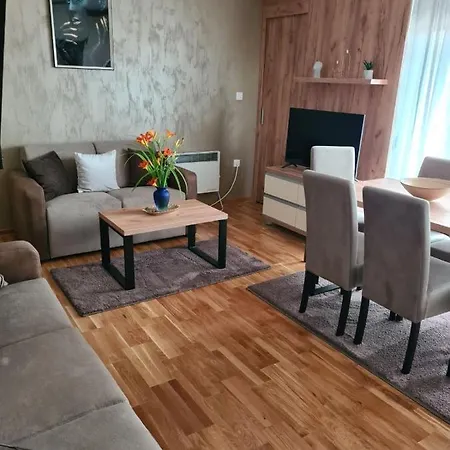 Monix Palace 즐라티보