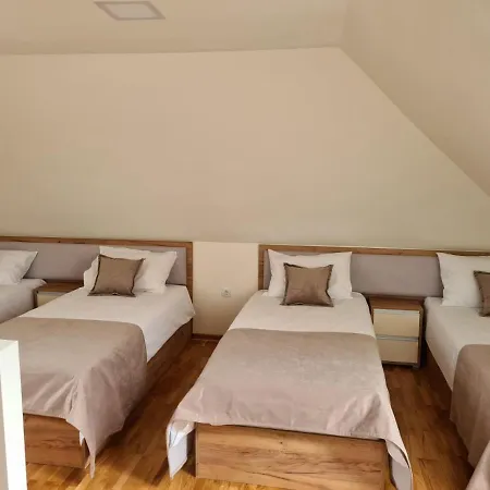 Monix Palace 아파트 *